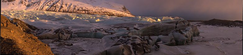 Panoramafotografie von island - Werbeaufnahme, tourismus, Fotograf, Sonnenuntergang über einem Gletscher 